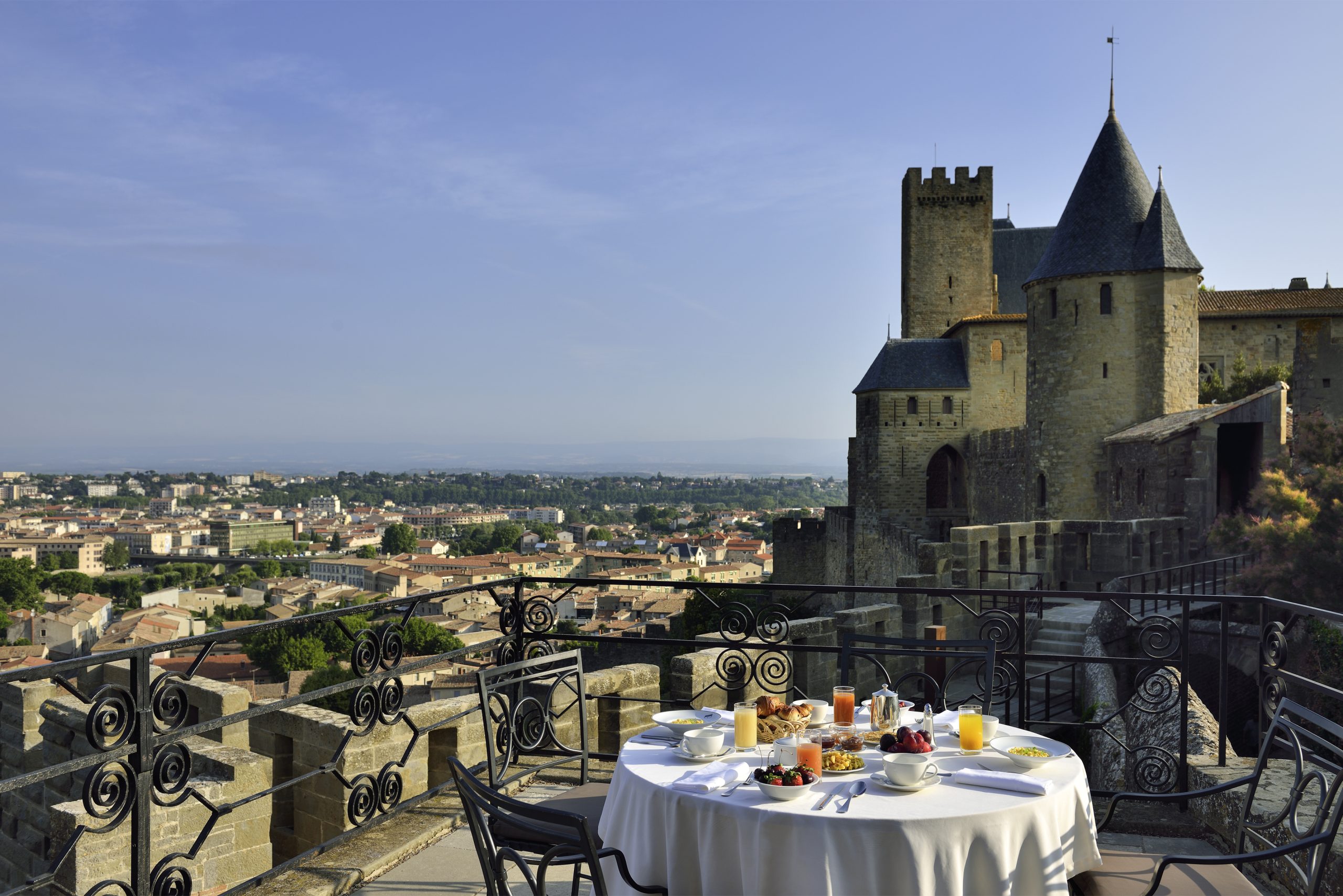 2015 hotel de la cite carcassonne 17 escalas